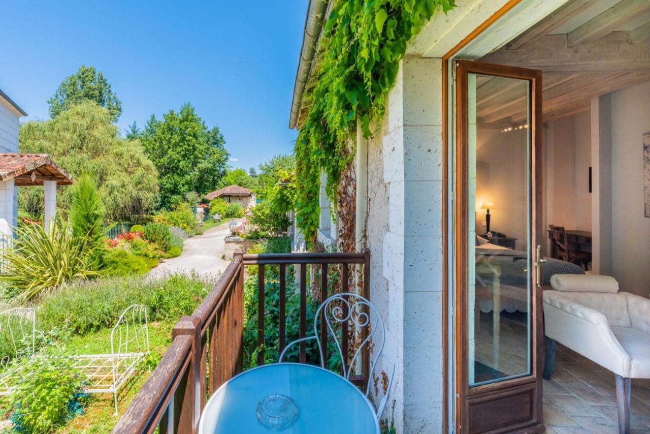 Отель Moulin De Vigonac Valeuil Экстерьер фото