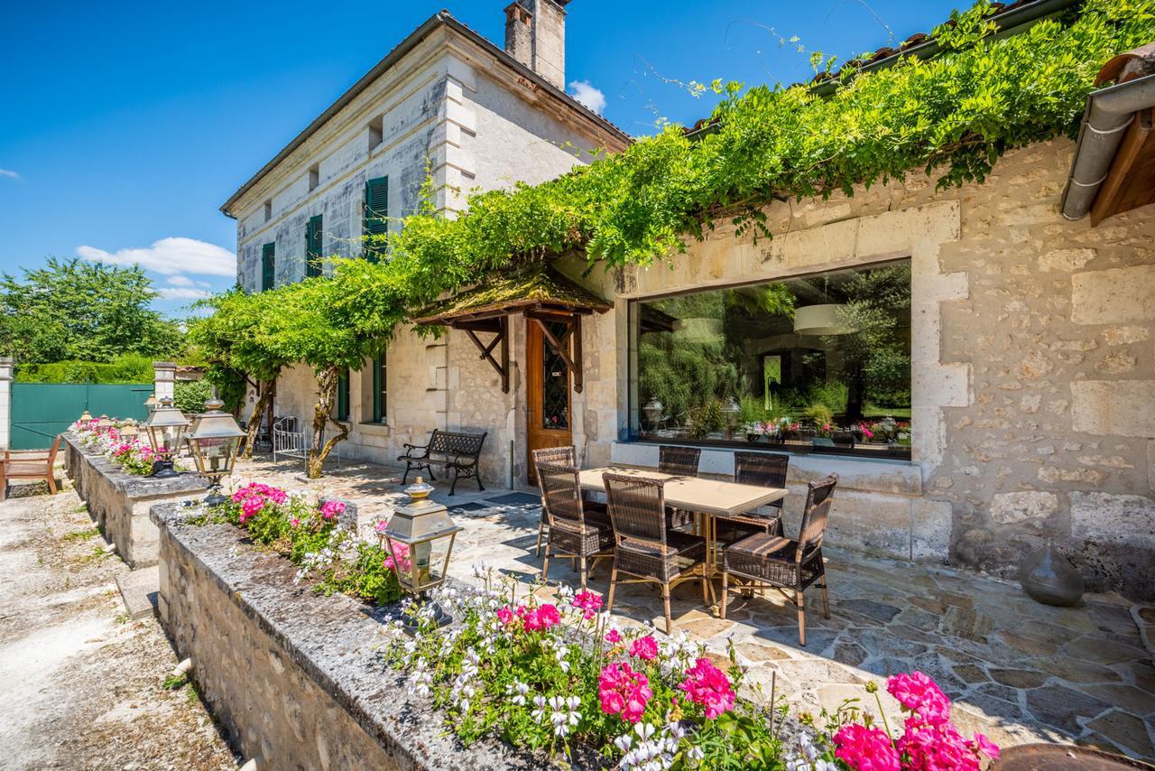 Отель Moulin De Vigonac Valeuil Экстерьер фото